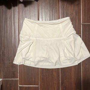 Lulu lemon tennis skirt